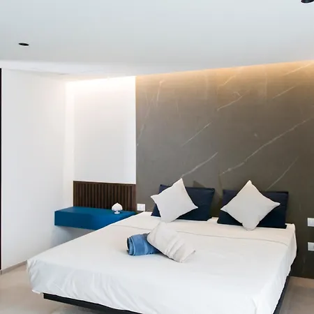 Aschitelli Luxury Retreat アパート
